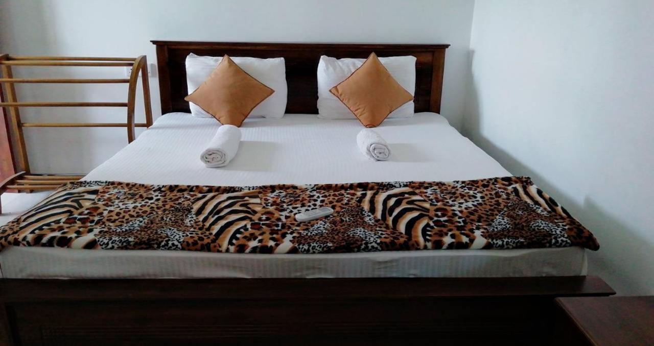 Reshani Guest House Negombo Exteriör bild