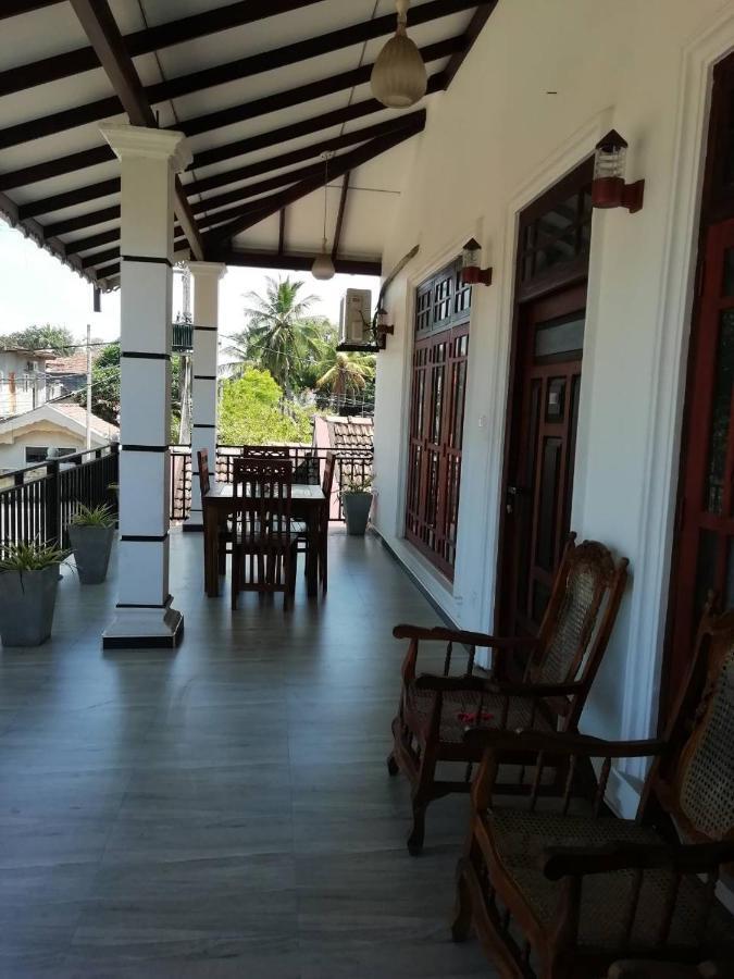 Reshani Guest House Negombo Exteriör bild