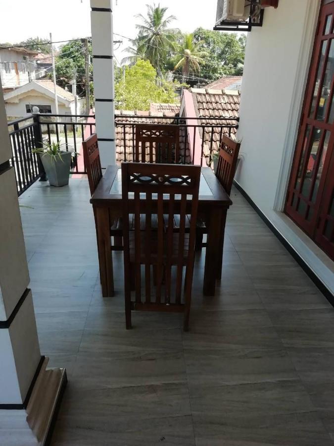 Reshani Guest House Negombo Exteriör bild
